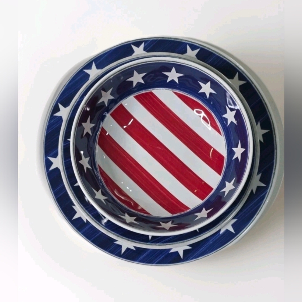 Sur La Table Patriotic Star and Stripe Melamine  Set Of 4